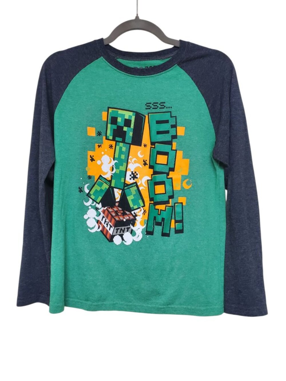 Mojang Studios Minecraft Boy's Green Charcoal Creeper TNT Boom Raglan Tee Size L